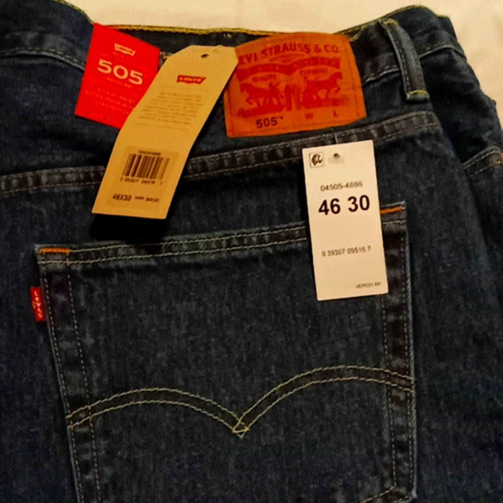 Levi's 505 blue jeans not 46/30